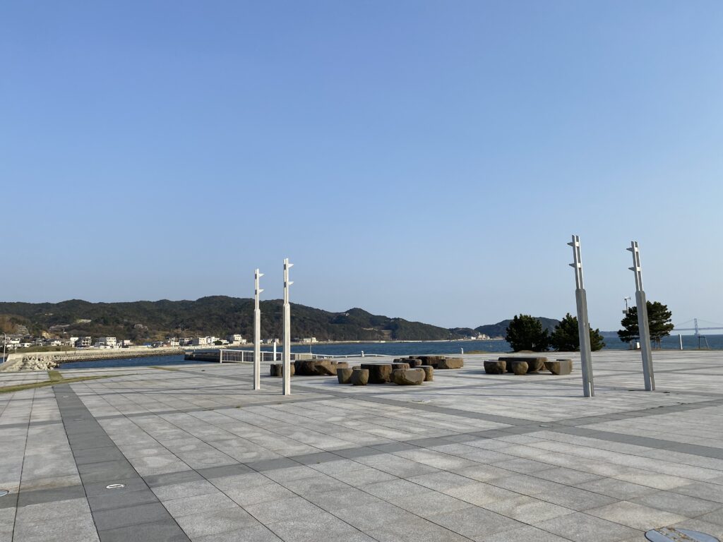 海の展望広場